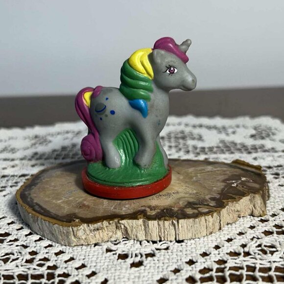 Vintage 1984 Hasbro My Little Pony Unicorn stamp - Picture 1 of 8